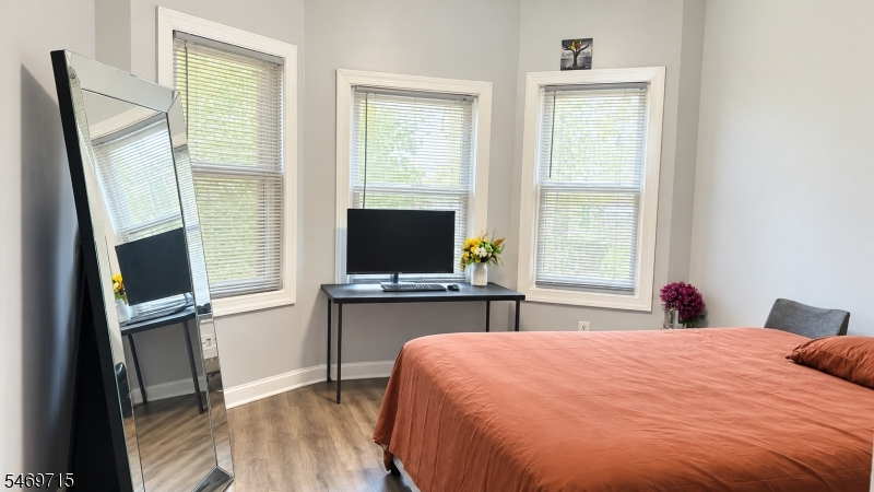 135 Fabyan Place Newark NJ 07112