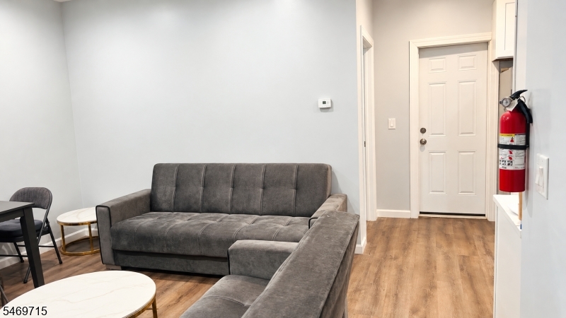 135 Fabyan Place Newark NJ 07112
