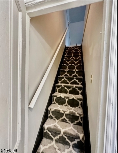 18 Sussex St - Apt B Newton NJ 07860