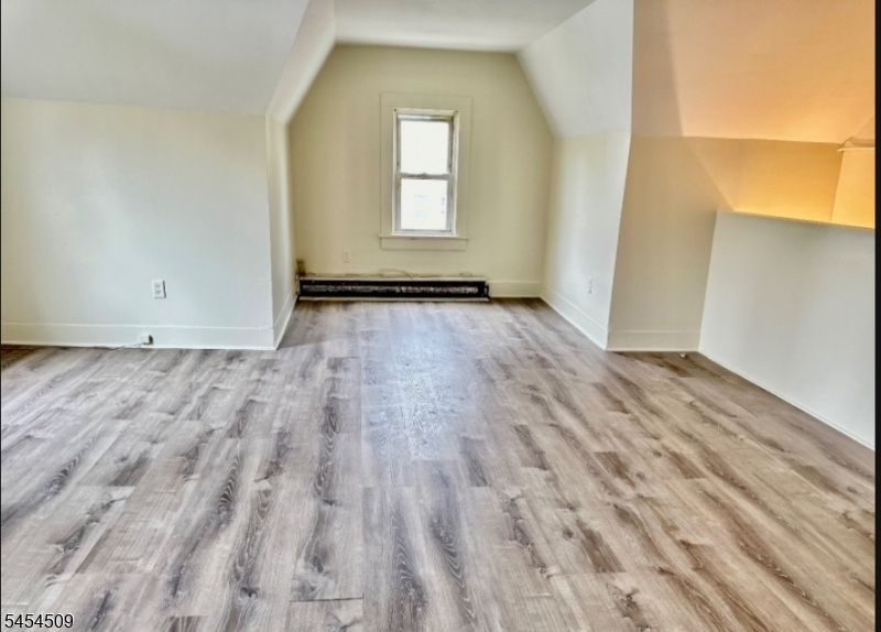 18 Sussex St - Apt B Newton NJ 07860