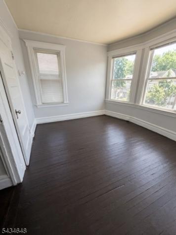 79 Oakland Terrace Newark NJ 07106