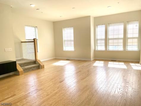 2 Gala Court Livingston NJ 07039