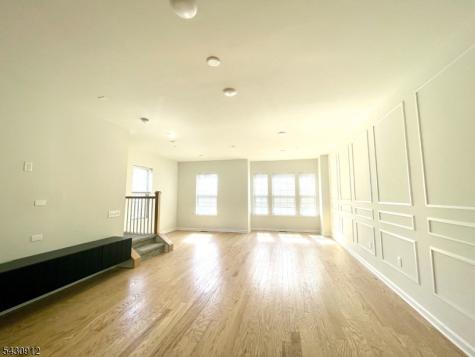2 Gala Court Livingston NJ 07039