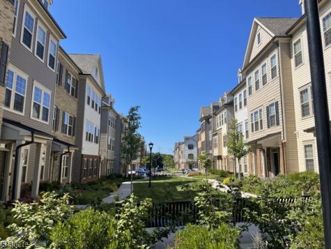 2 Gala Court Livingston NJ 07039