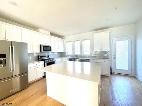 2 Gala Court Livingston NJ 07039