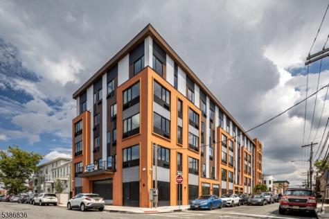 39 Madison Street Newark NJ 07105