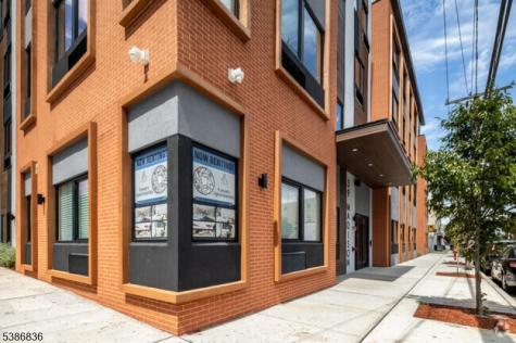 39 Madison Street Newark NJ 07105