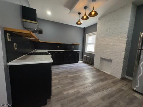 108 4TH Avenue Newark NJ 07104