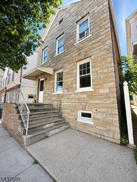 120 Grant Avenue Harrison NJ 07029
