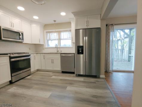 3 Teneyck Avenue Greenwood Lake NJ 10925