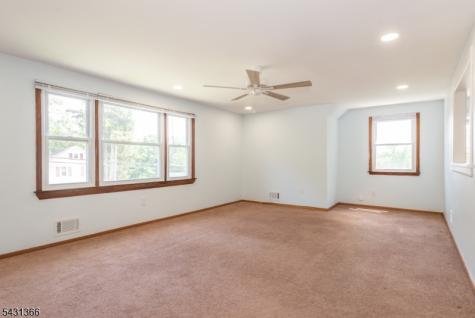 75 Star Lake Road Bloomingdale NJ 07403