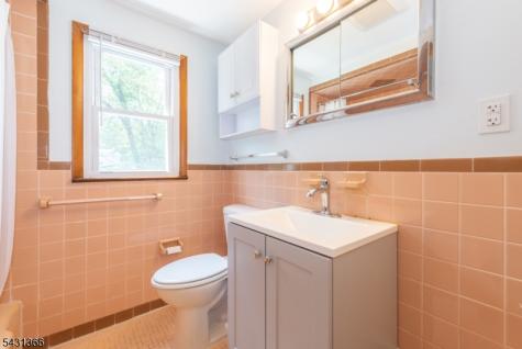 75 Star Lake Road Bloomingdale NJ 07403