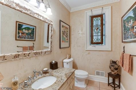 21 Stoningham Drive Warren NJ 07059