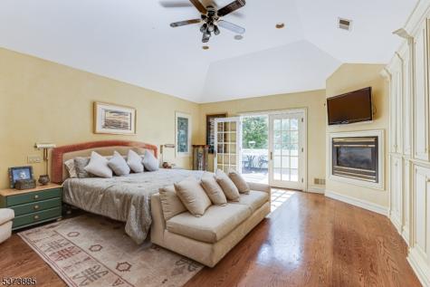 21 Stoningham Drive Warren NJ 07059