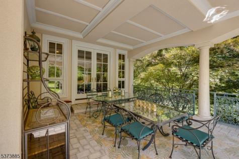 21 Stoningham Drive Warren NJ 07059