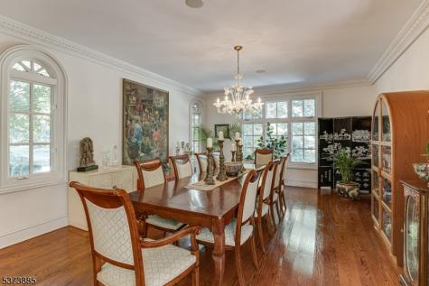 21 Stoningham Drive Warren NJ 07059