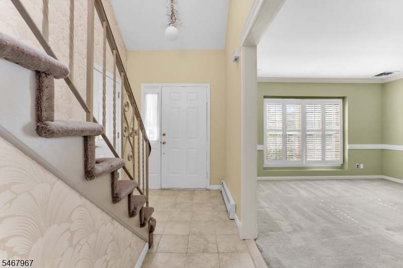 19 Crefeld Court Lincoln Park NJ 07035