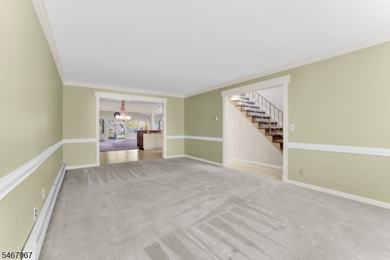 19 Crefeld Court Lincoln Park NJ 07035