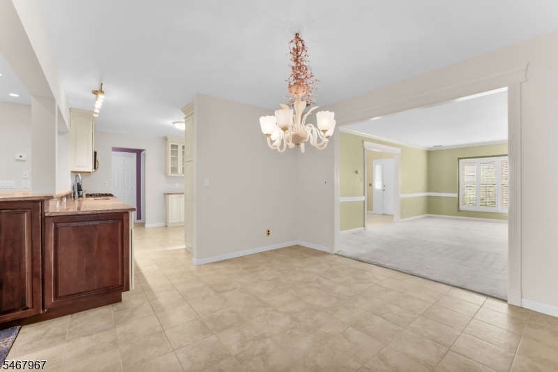 19 Crefeld Court Lincoln Park NJ 07035