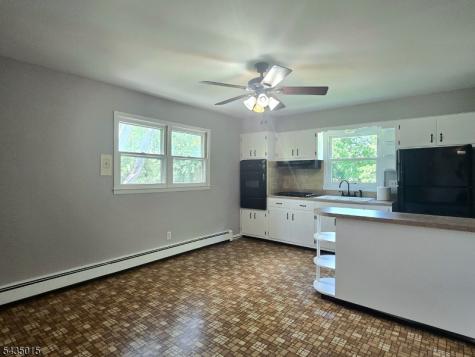 10 S 4th Avenue Manville NJ 08835