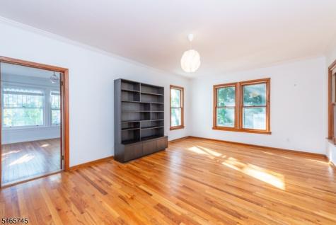374 Park Street Montclair NJ 07043