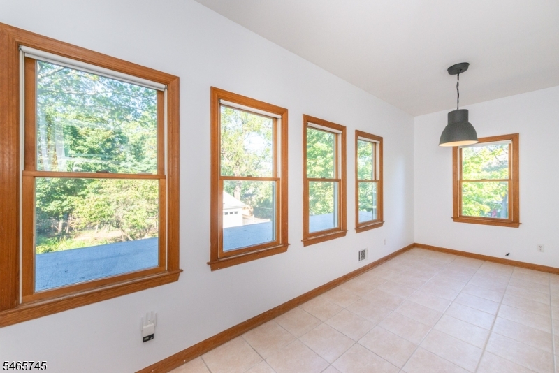 374 Park Street Montclair NJ 07043