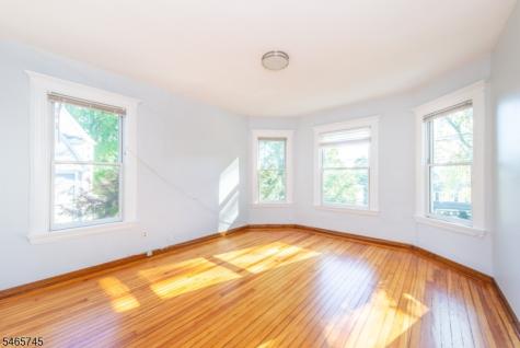 374 Park Street Montclair NJ 07043