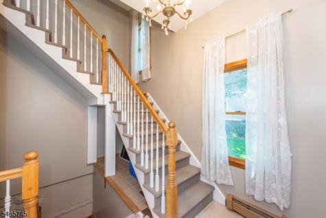 374 Park Street Montclair NJ 07043