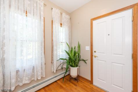 374 Park Street Montclair NJ 07043