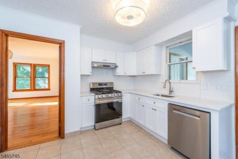 374 Park Street Montclair NJ 07043