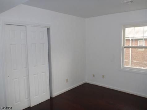 98 S Burnett Street East Orange NJ 07018