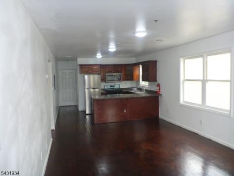 98 S Burnett Street East Orange NJ 07018
