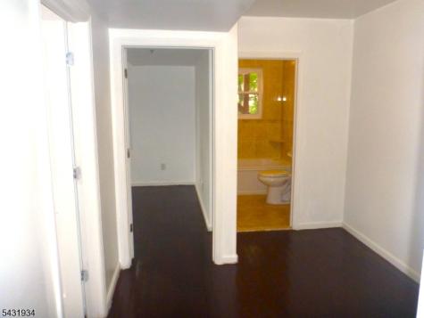 98 S Burnett Street East Orange NJ 07018
