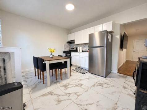 294 N Park St Apt.2 East Orange NJ 07017