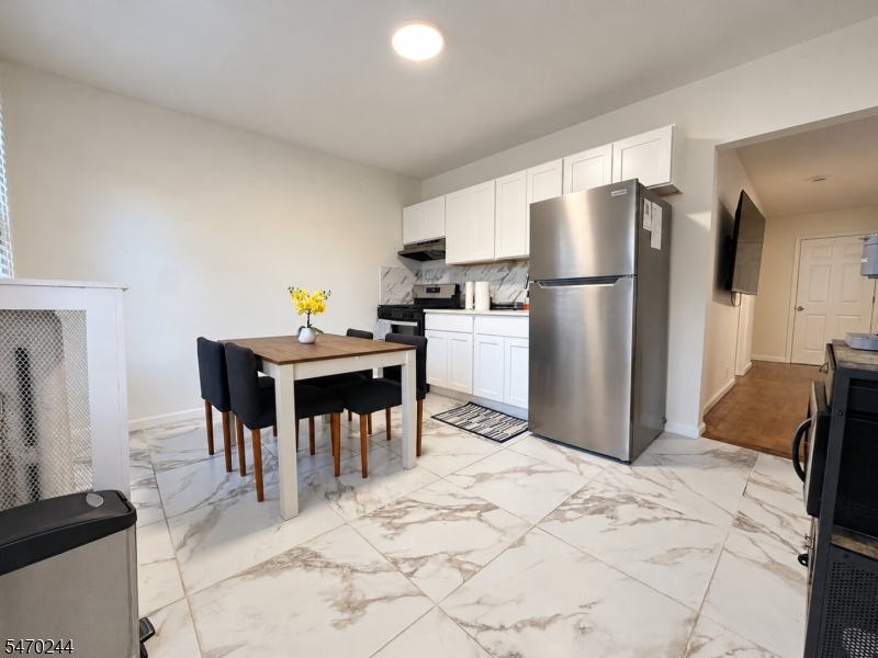 294 N Park St Apt.2 East Orange NJ 07017