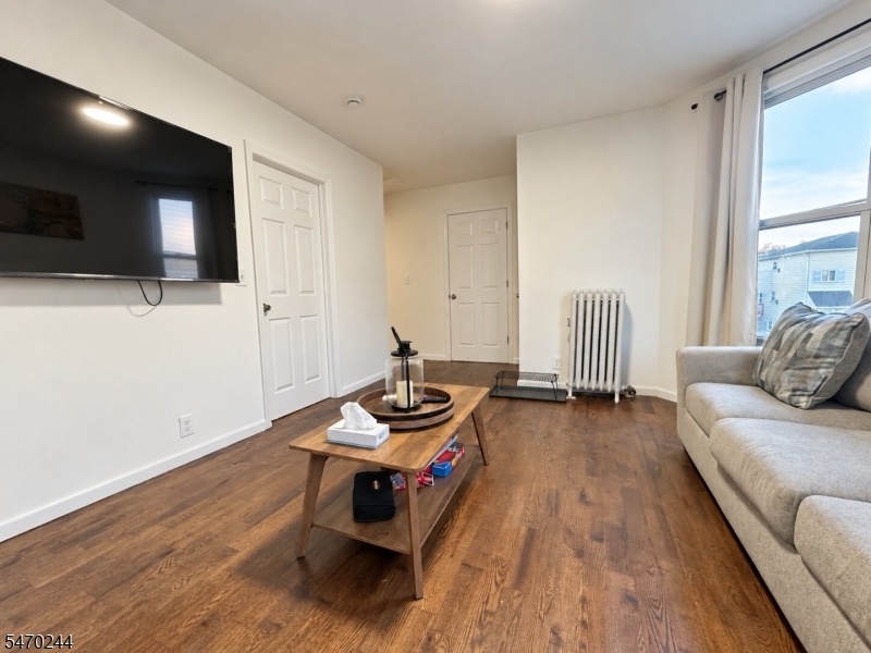 294 N Park St Apt.2 East Orange NJ 07017