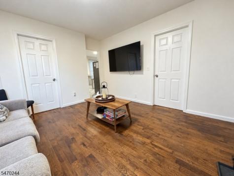 294 N Park St Apt.2 East Orange NJ 07017
