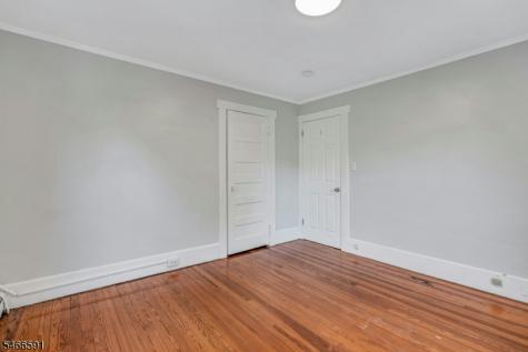 9 Laurel Place Montclair NJ 07043