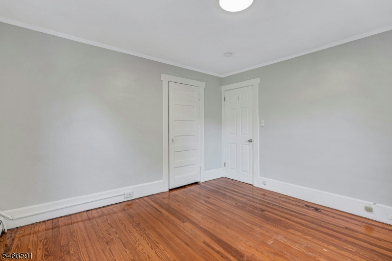 9 Laurel Place Montclair NJ 07043