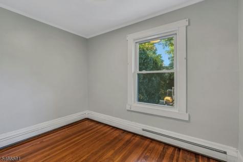 9 Laurel Place Montclair NJ 07043