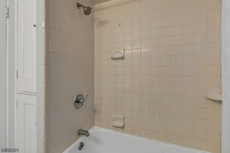 9 Laurel Place Montclair NJ 07043