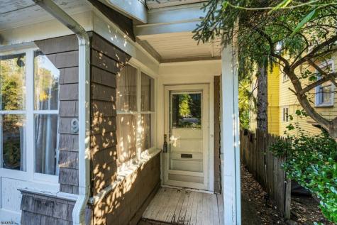 9 Laurel Place Montclair NJ 07043