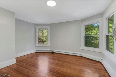 9 Laurel Place Montclair NJ 07043