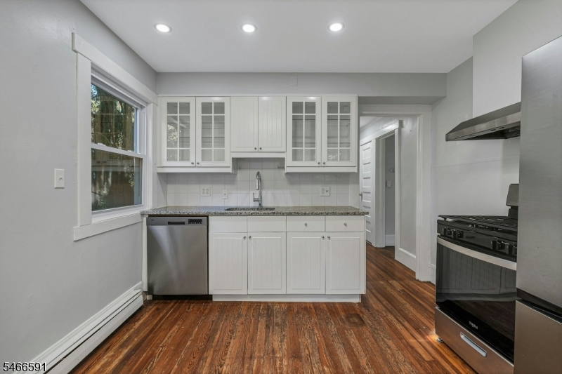 9 Laurel Place Montclair NJ 07043