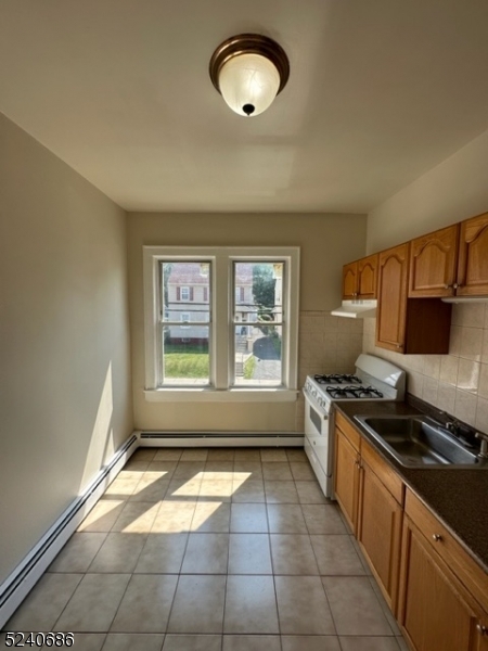 326 Field Place Hillside NJ 07205