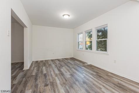 112 Pompton Avenue Verona NJ 07044