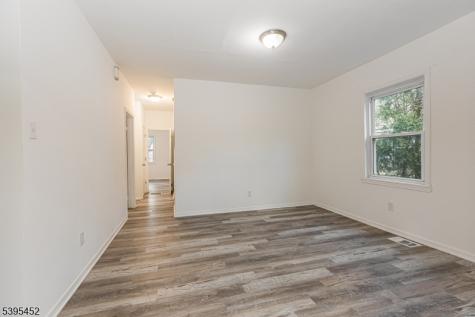 112 Pompton Avenue Verona NJ 07044