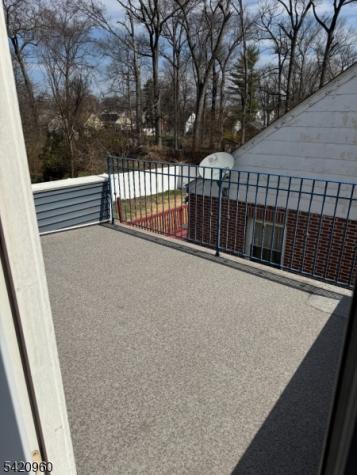 413 E 7th Avenue Roselle NJ 07203
