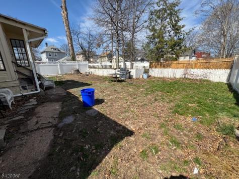 413 E 7th Avenue Roselle NJ 07203