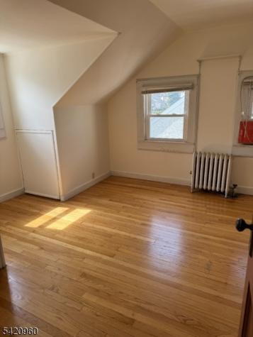 413 E 7th Avenue Roselle NJ 07203